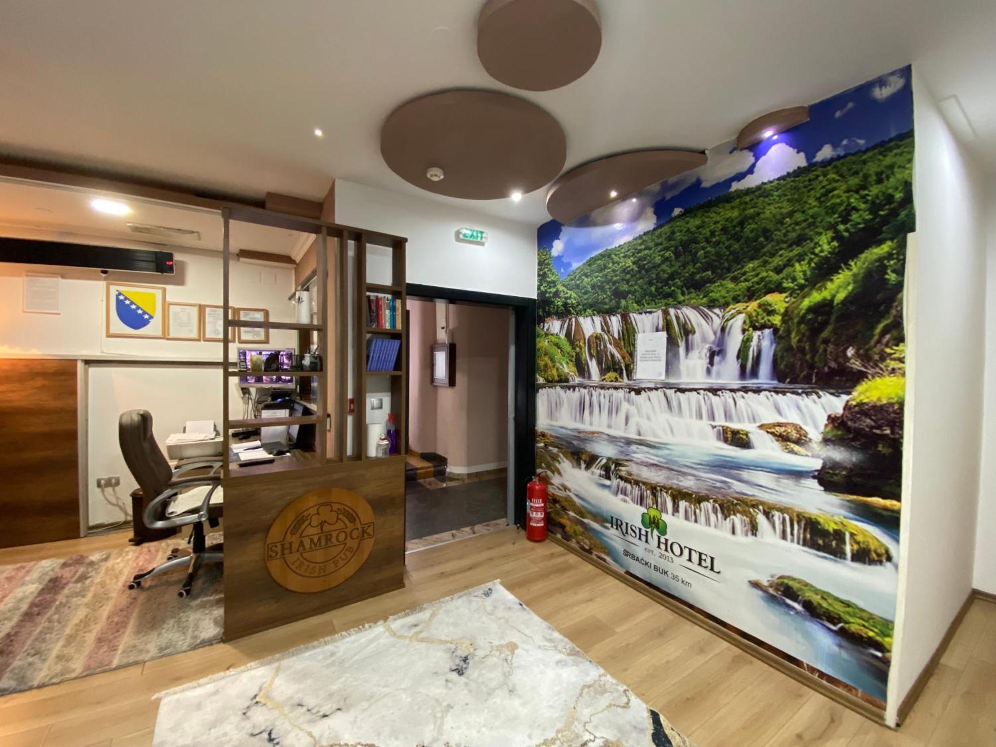 Hotel Irish Bihać Buitenkant foto