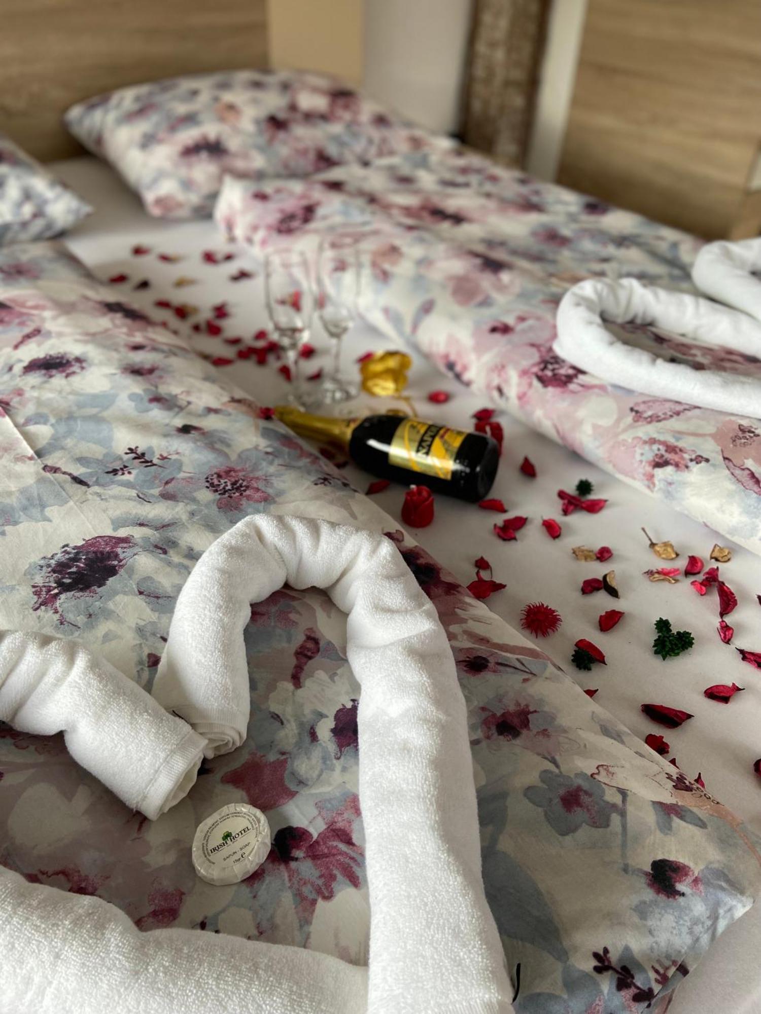 Hotel Irish Bihać Buitenkant foto